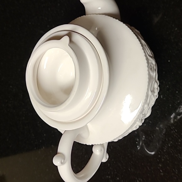 Peppertree Teapot - Picture 4 of 9